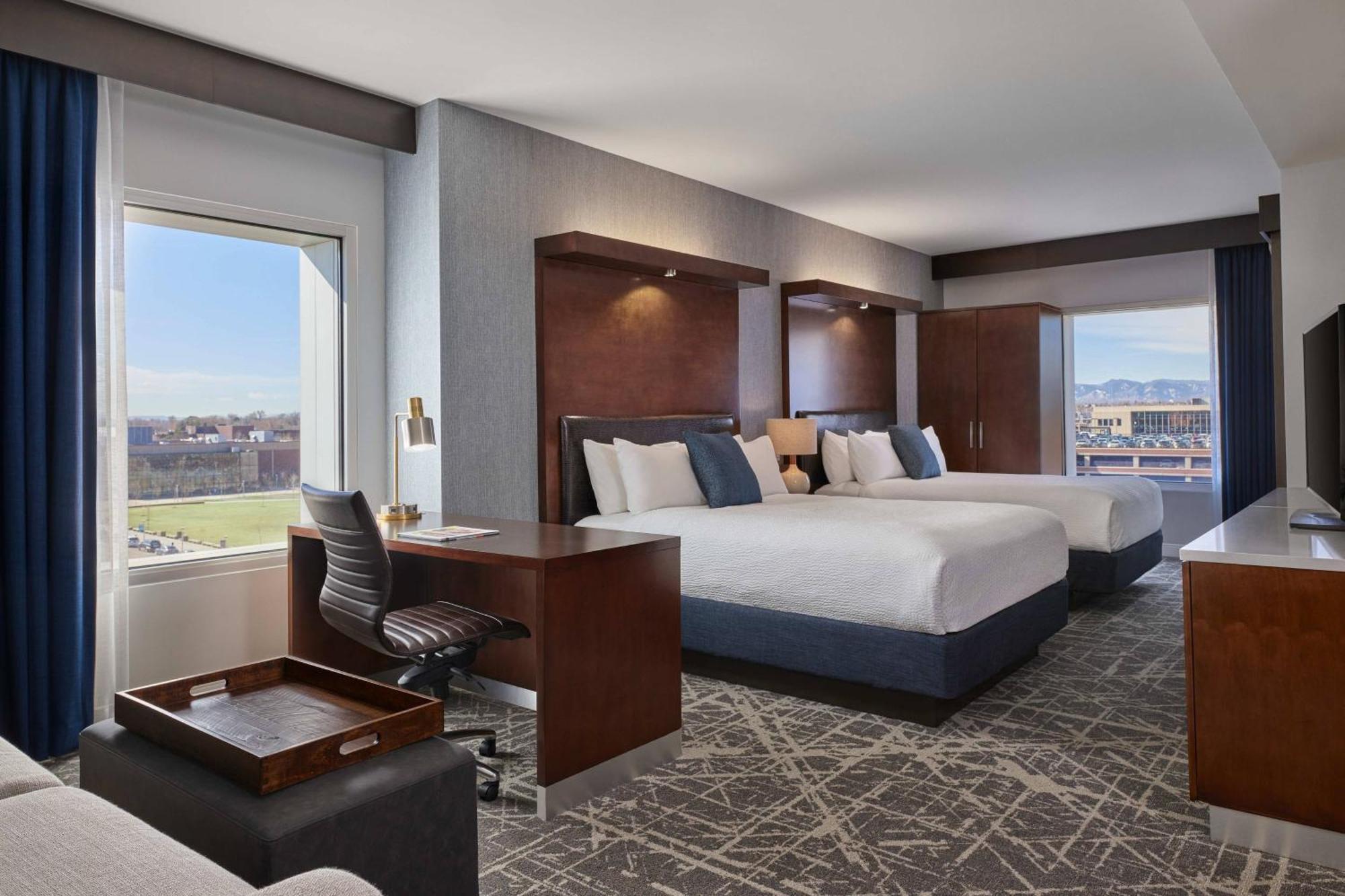 Springhill Suites By Marriott Denver Downtown Экстерьер фото