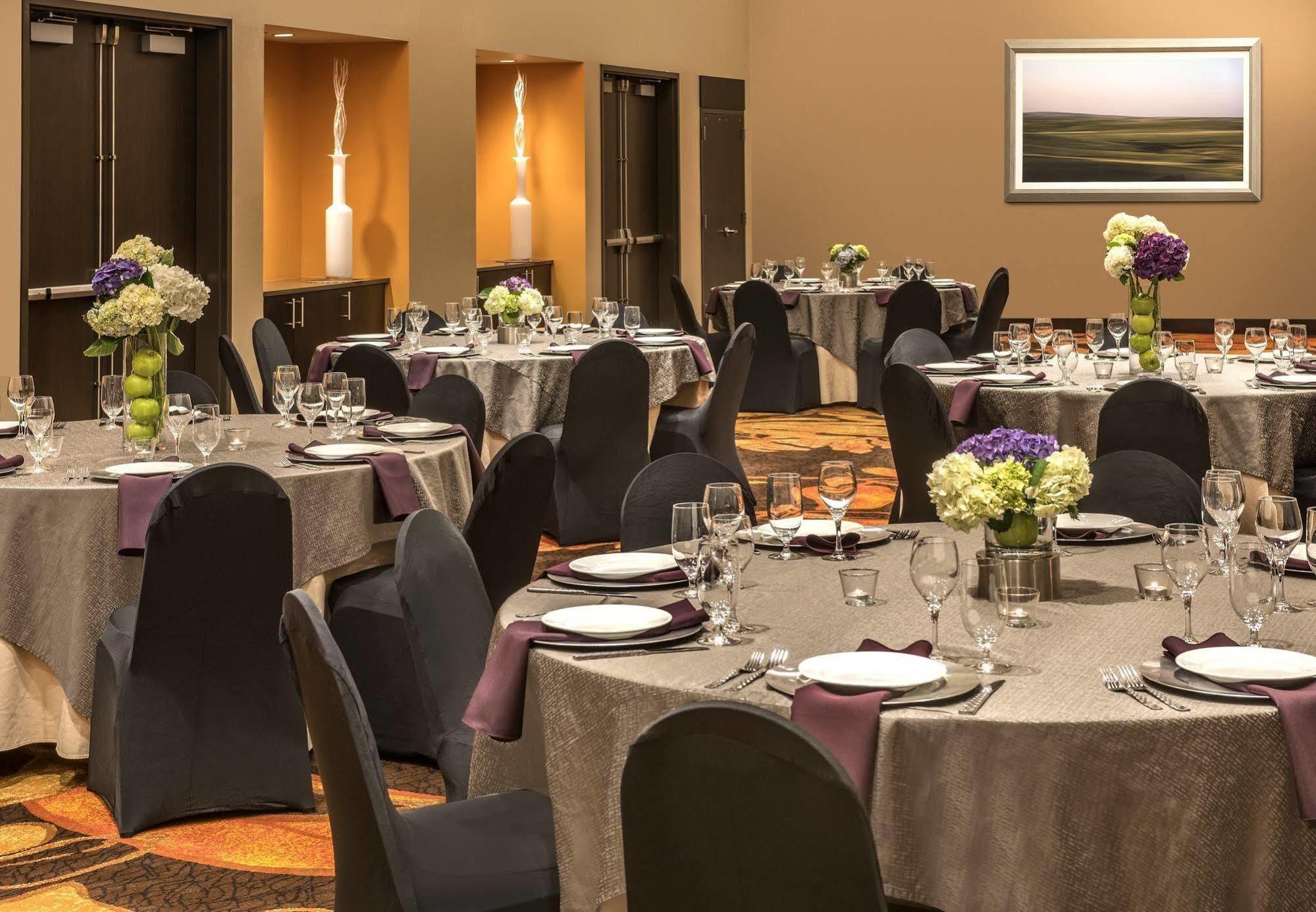 Springhill Suites By Marriott Denver Downtown Экстерьер фото
